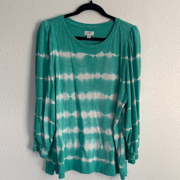 crown & ivy Tops - Crown & Ivy Green Relaxed Tie Front Blouse